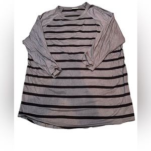 Lularoe Randy Baseball Style Top 2XL